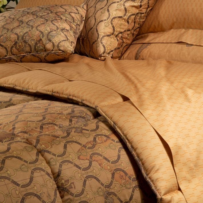 Alviero Martini Geo Clamp Double Quilt