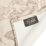 <tc>バスタオル</tc> <tc>Geo Classic</tc> <tc>Alviero Martini</tc>