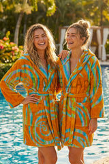 Bademantel mit Kapuze Halaveli Carrara