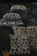 Polštář Chains jednobarevný z atlasového žakáru PHILIPP PLEIN