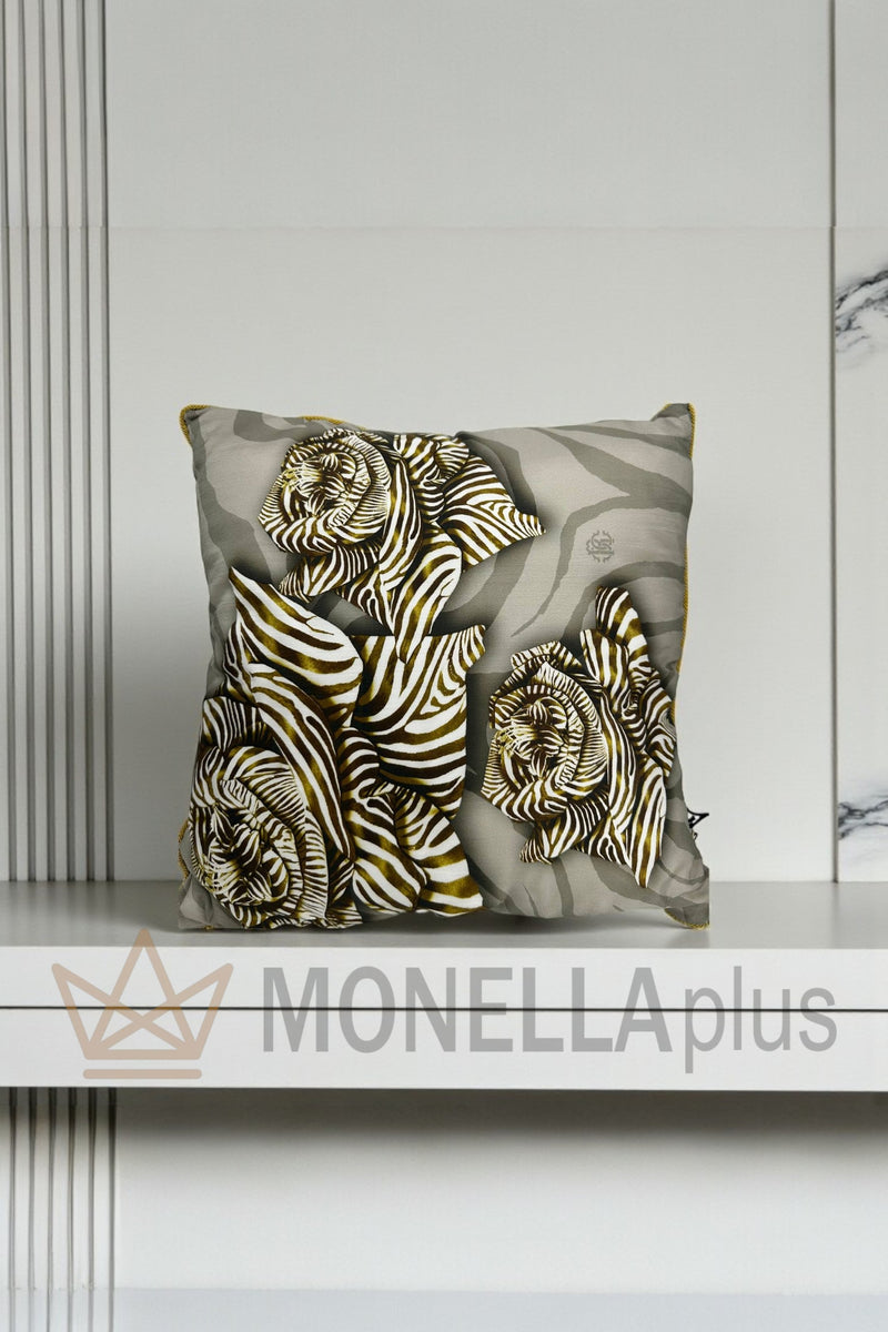 COJÍN CEBRA ROSA SEDA Roberto Cavalli