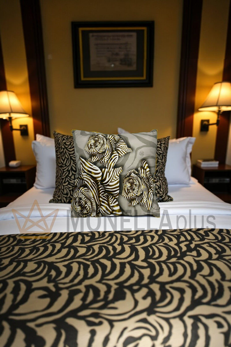 COJÍN CEBRA ROSA SEDA Roberto Cavalli