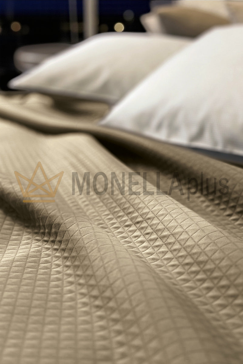 Duke double bedspread Svad Dondi