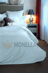 Capa de Edredão Lory Casal Blumarine