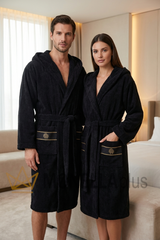 رداء حمام بغطاء رأس ذهبي جديد