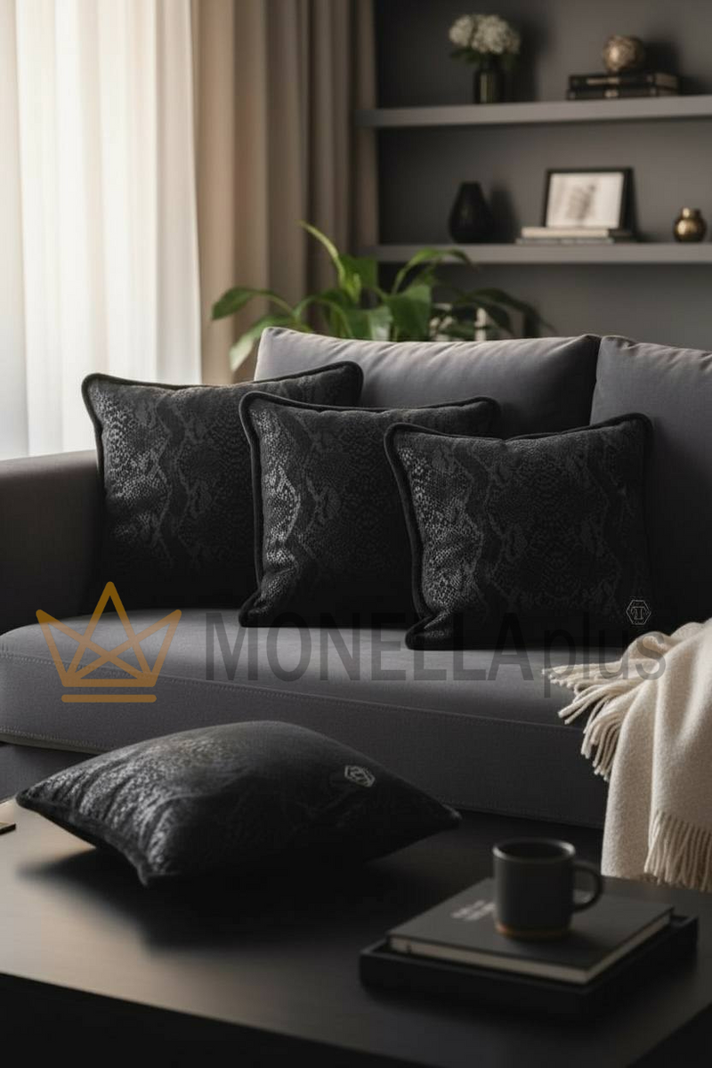 Almofada decorativa Python lisa em veludo COM LOGO CRYSTAL philipp plein