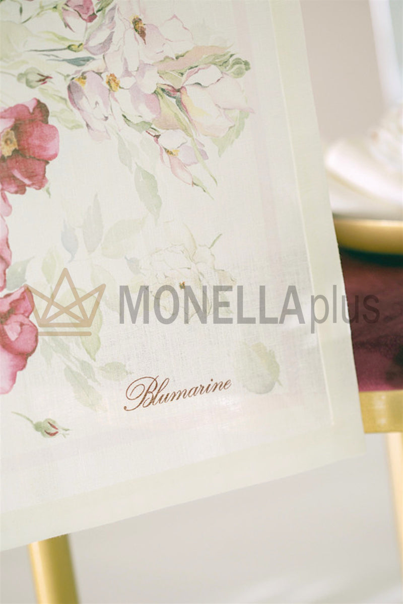 Corredora Trisha Blumarine