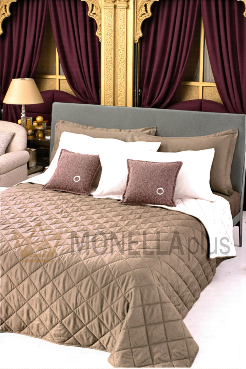 Стеганое покрывало Seam Line Trussardi