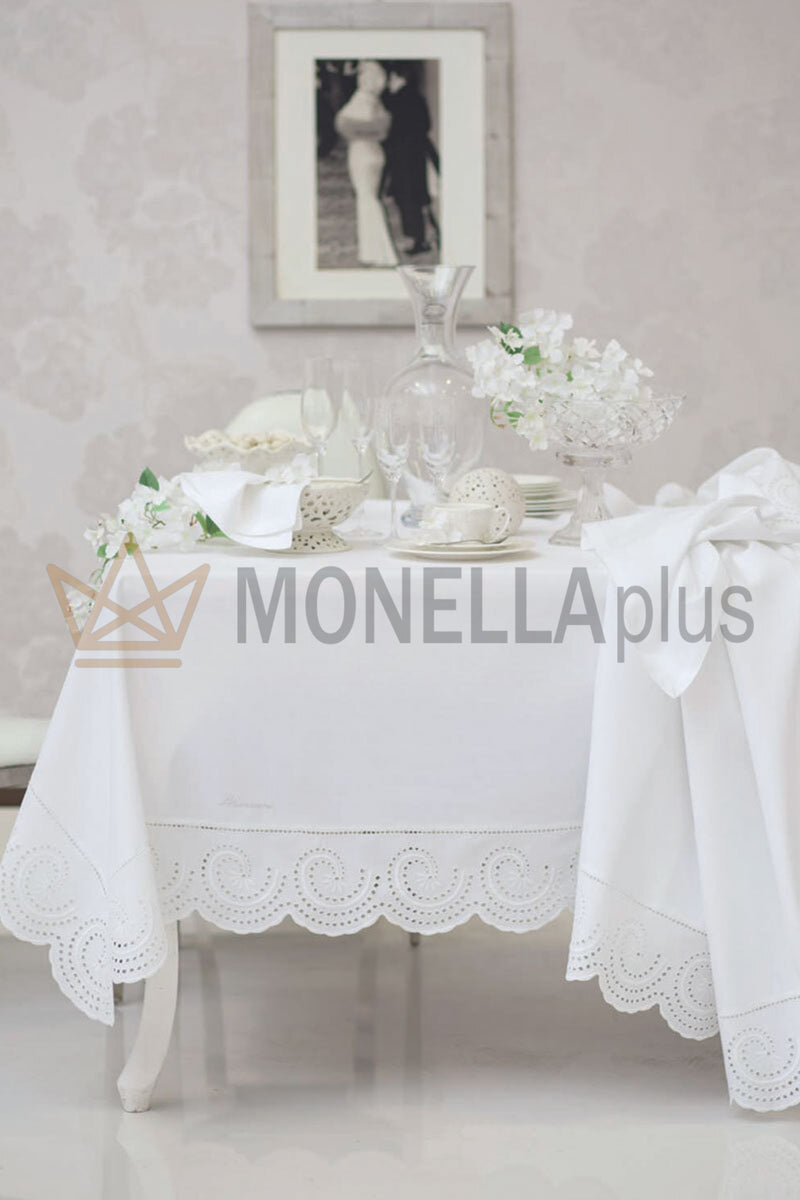 Τραπεζομάντηλο Δούκισσα Blumarine