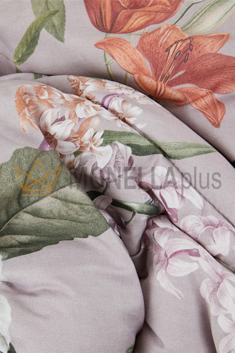 Winter Garden Mirabello Quilt