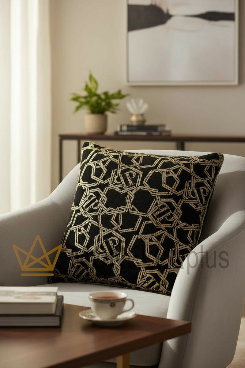 Polštář Chains jednobarevný z atlasového žakáru PHILIPP PLEIN