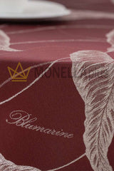 Table cover <tc>Luce</tc> <tc>Blumarine</tc>