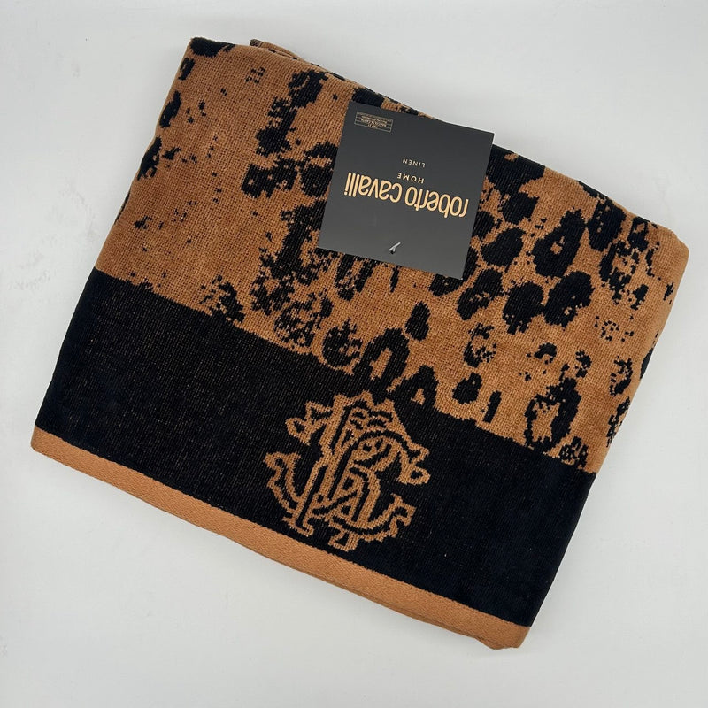 JAGUAR 2024 hoja Roberto Cavalli