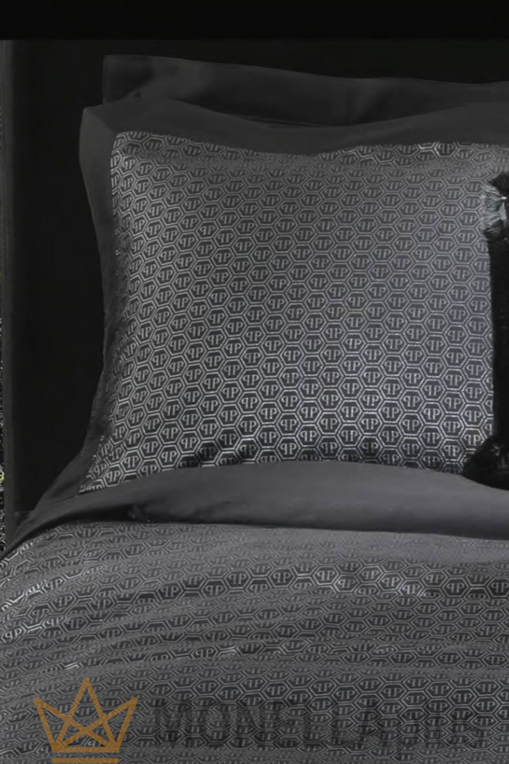 Hexagon quilt Philipp Plein