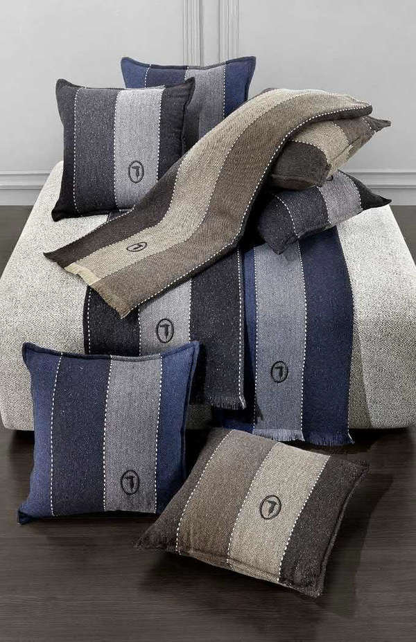 Декоративная подушка New Tweed Trussardi 2010506