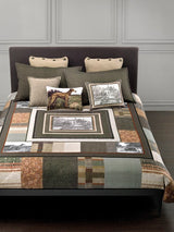 Une couverture Villa Trussardi 2010501