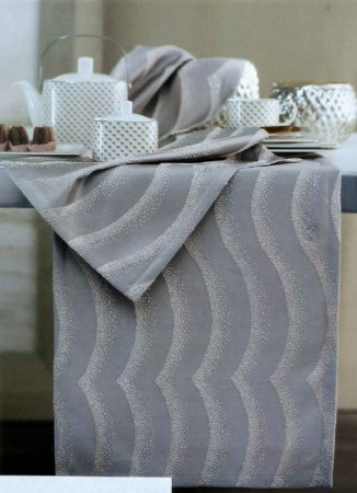 Runner Jasmine Blumarine 61349