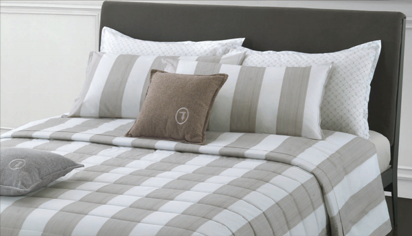 طقم أغطية السرير مع غطاء لحاف Ribbed 2013636