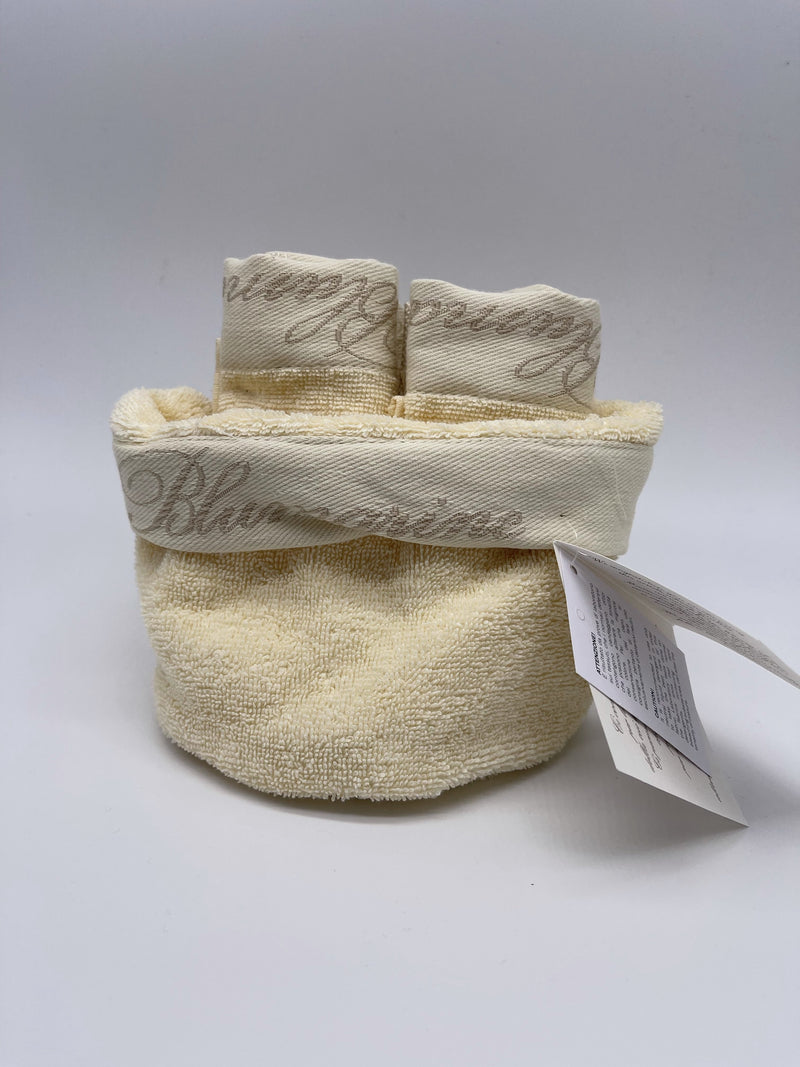 Cestino con 4 asciugamani Spa Blumarine 79796